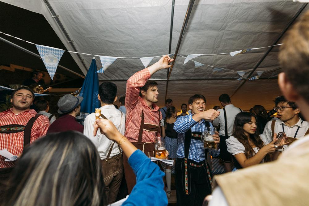Rot.Jong_18.09.2026Oktoberfest_WildStube_ShotByMeesterwerk_142.jpg